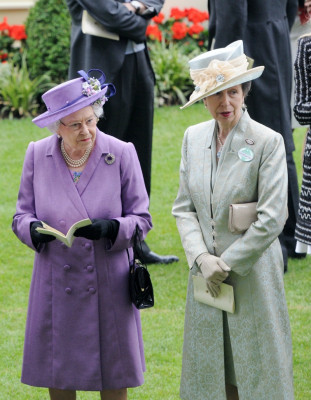 Queen Elizabeth ll  pic #623241