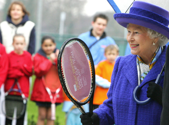 Queen Elizabeth ll  pic #708870