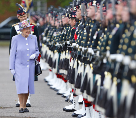 Queen Elizabeth ll  pic #708800