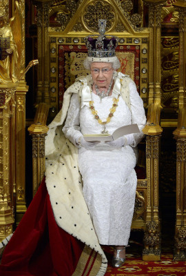 Queen Elizabeth ll  pic #708813