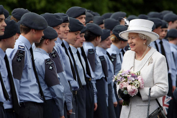 Queen Elizabeth ll  pic #495683