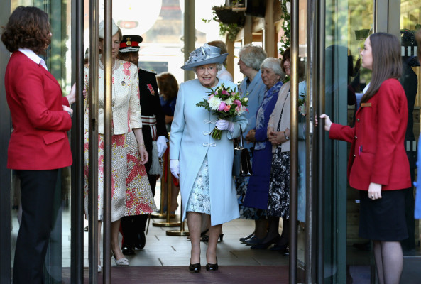 Queen Elizabeth ll  pic #780224