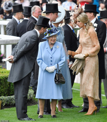 Queen Maxima of Netherlands pic #1147916
