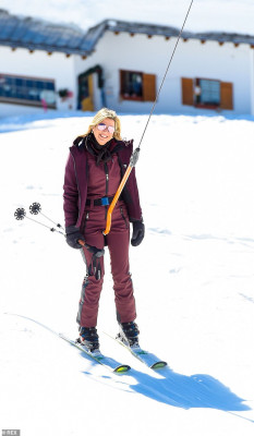 Queen Maxima of Netherlands pic #1113130
