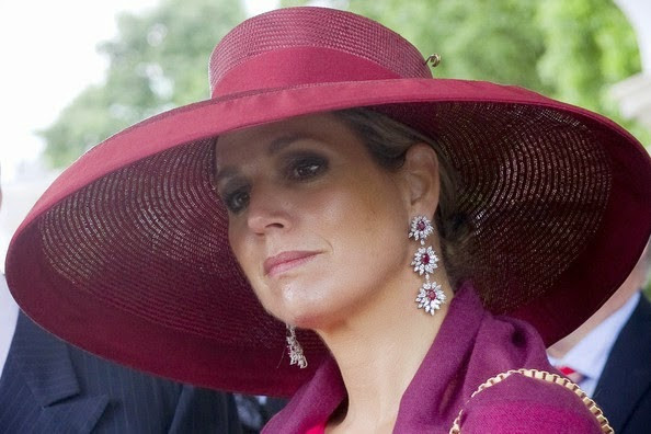 Queen Maxima of Netherlands pic #715421