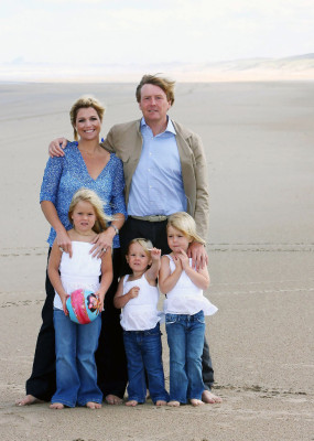 Queen Maxima of Netherlands pic #622303