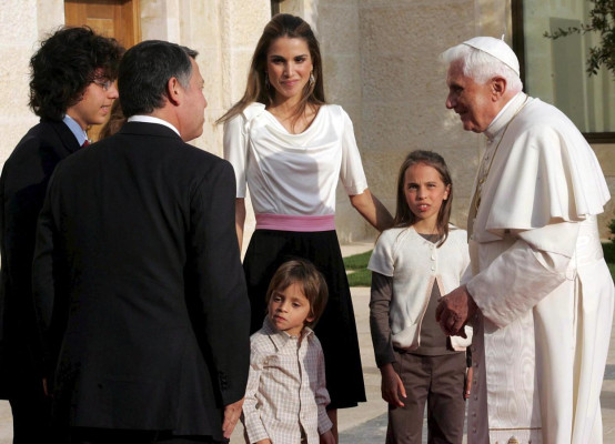 Queen Rania pic #360889