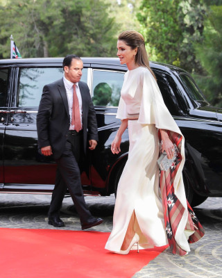 Queen Rania pic #955935