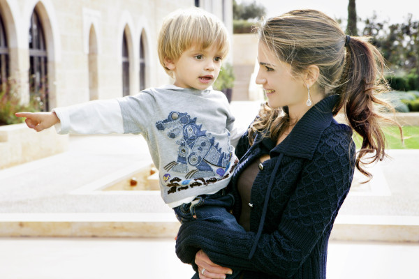 Queen Rania pic #388324