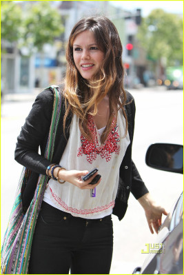 photo 21 in Rachel Bilson gallery [id260152] 2010-05-31 00:00:00