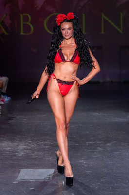 Rachel Pizzolato – Runway at Las Vegas Swim Week August 2025