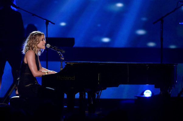 photo 22 in Rachel Platten gallery [id800011] 2015-09-27 00:00:00