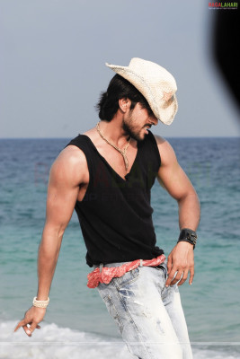 photo 9 in Ram Charan Teja gallery [id520894] 2012-08-12 00:00:00