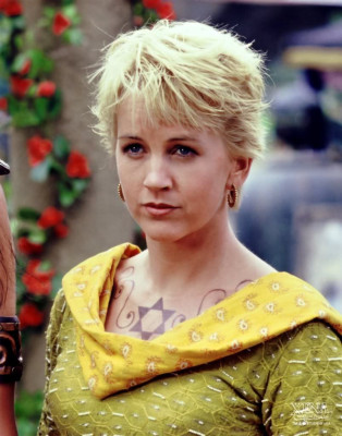 Renee O Connor pic #634741
