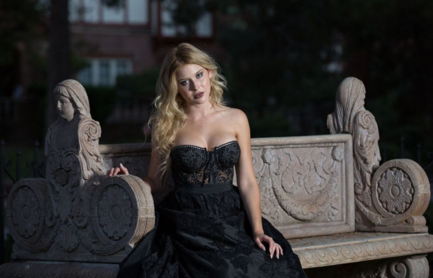 Renee Olstead pic #803199