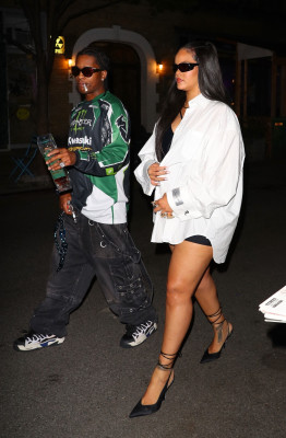 photo 22 in Rihanna gallery [id1317543] 2022-12-16 00:00:00