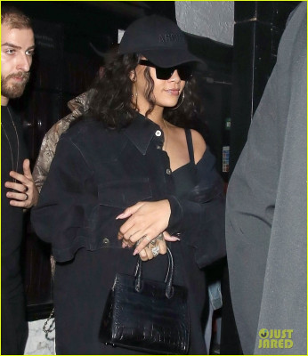 Rihanna pic #1048829