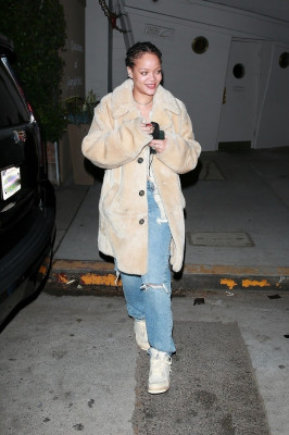 Rihanna pic #1239967