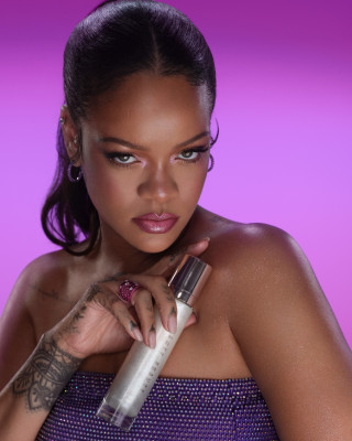 Rihanna - Fenty Beauty 'Diamond Bomb' Campaign 2025