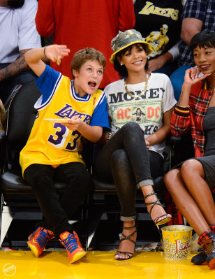 Rihanna pic #650132
