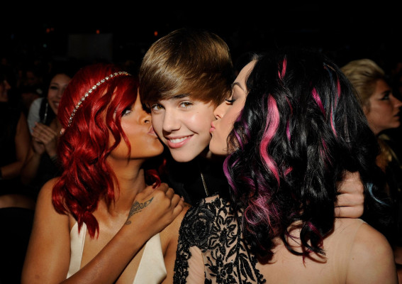 Rihanna pic #568220