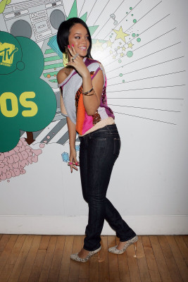 Rihanna pic #429451