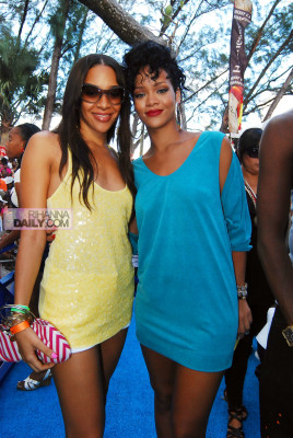 Rihanna pic #550281