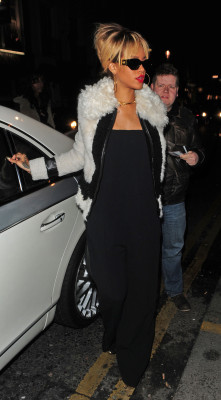 Rihanna pic #451167