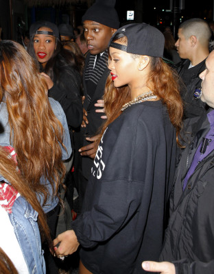 Rihanna pic #580057