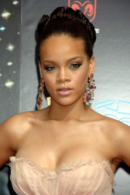 Rihanna pic #143189