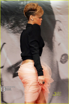 Rihanna pic #650357