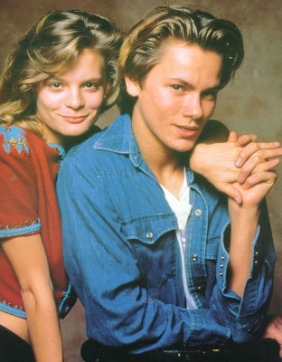 photo 29 in River Phoenix gallery [id31007] -0001-11-30 00:00:00