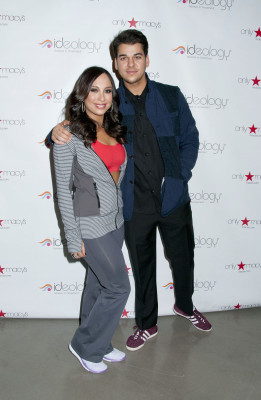 photo 3 in Kardashian gallery [id441641] 2012-02-08 00:00:00
