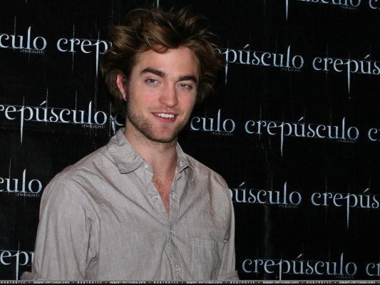 Robert Pattinson pic #124438