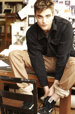 Robert Pattinson pic #308936