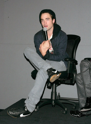 Robert Pattinson pic #124126