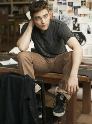 Robert Pattinson pic #270209