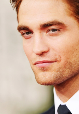 Robert Pattinson pic #330170