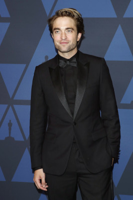 Robert Pattinson pic #1297545