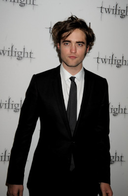 Robert Pattinson pic #125982