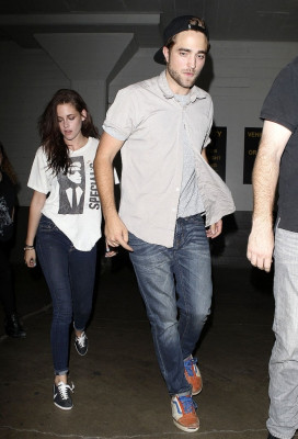 Robert Pattinson pic #513679