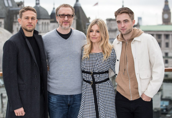 Robert Pattinson pic #910397