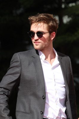 Robert Pattinson pic #417917