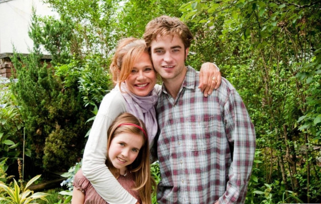 Robert Pattinson pic #324129