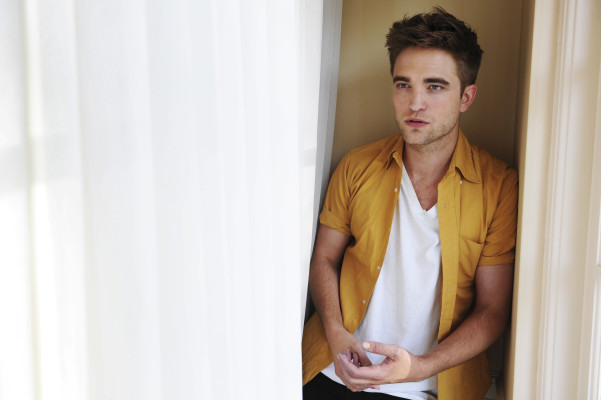 Robert Pattinson pic #332634
