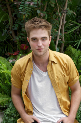 Robert Pattinson pic #265629