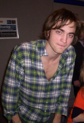Robert Pattinson pic #125315