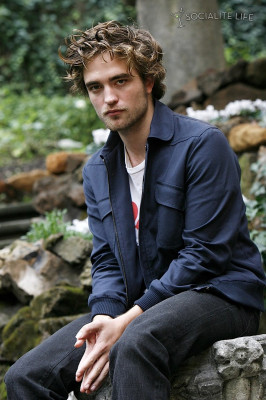 Robert Pattinson pic #160404