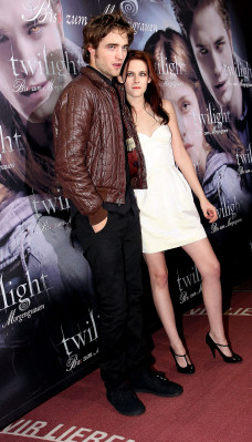 Robert Pattinson pic #187320