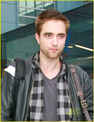 Robert Pattinson pic #122965